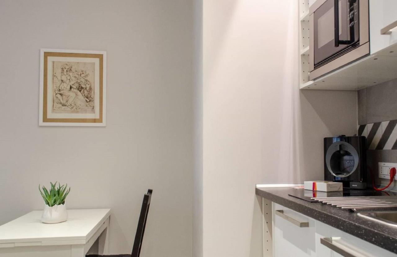 Interno 1 Ciampino Roma Luxury Apartment Con Balcone Exterior photo